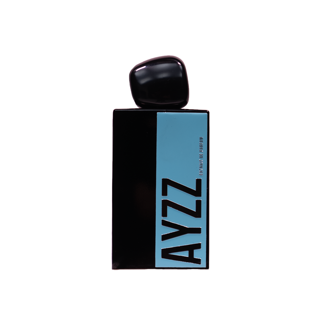 AYZZ Duftinspiration – Packshot des Flakon. Parfum mit Bergamotte, italienischer Zitrone, Vanille, Amber und türkischer Rose. Ein strahlender Duft voller Klarheit und feiner Süße.